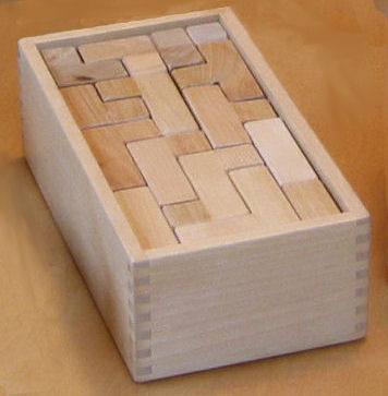 Pentomino box